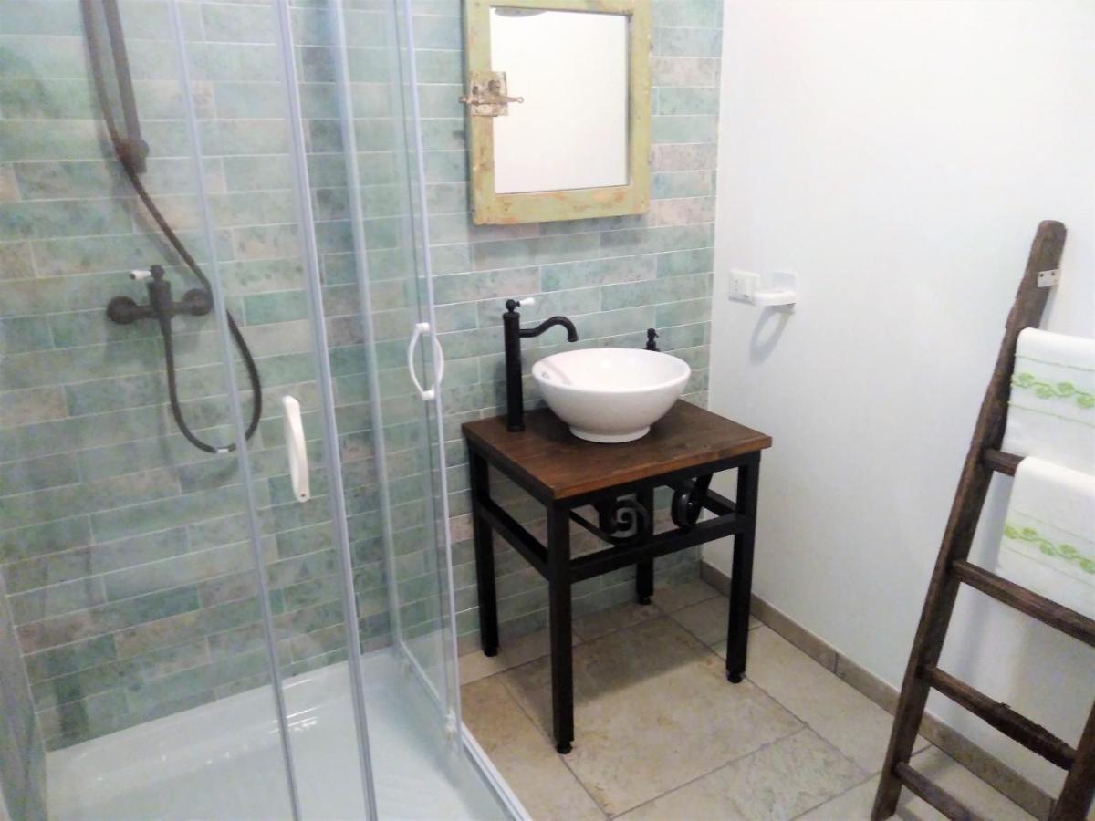 Li Perrini Boutique B&B Acquarica ภายนอก รูปภาพ