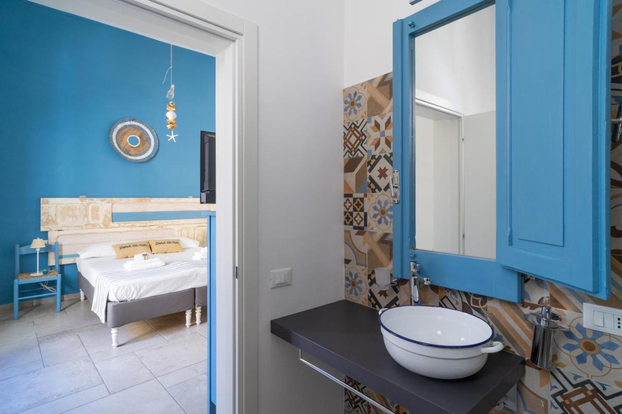 Li Perrini Boutique B&B Acquarica ภายนอก รูปภาพ