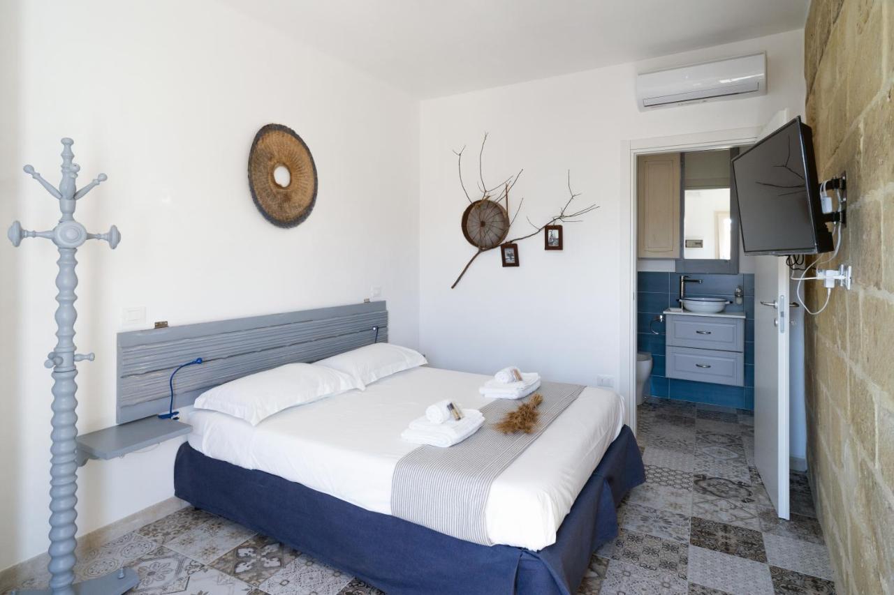 Li Perrini Boutique B&B Acquarica ภายนอก รูปภาพ